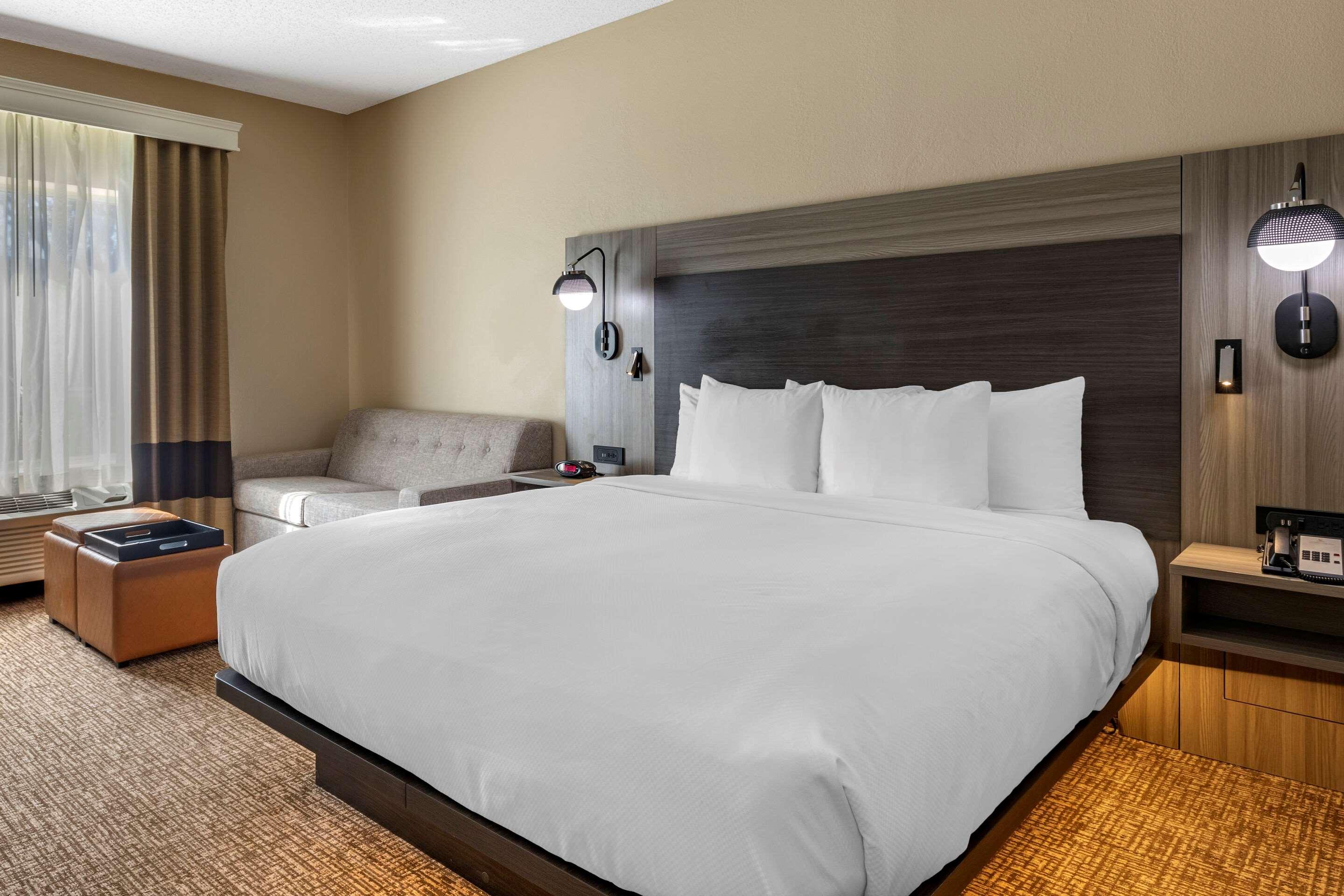 Comfort & North Dallas-addison 3* Addison